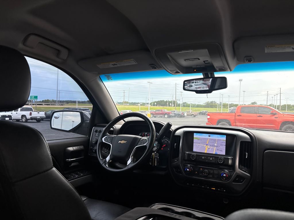 Used 2015 Chevrolet Silverado 1500 LTZ Z71 w/ LTZ Plus Package AWD/4WD image 27