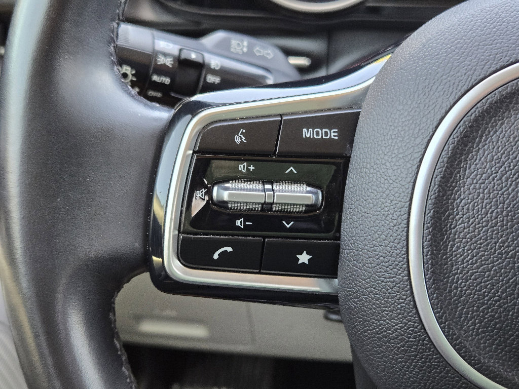 Certified 2022 Kia Carnival SX image 27