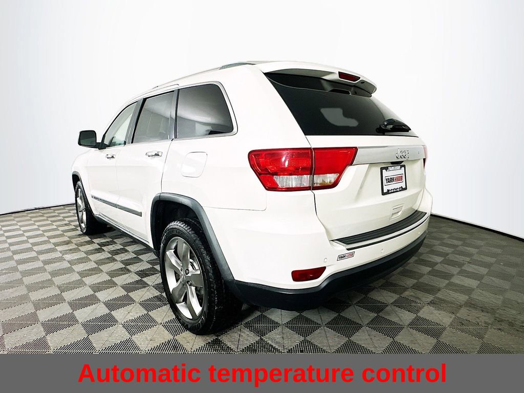 Used 2011 Jeep Grand Cherokee Limited w/ Luxury Group II AWD/4WD image 8
