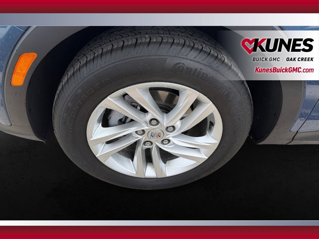 Used 2025 Buick Envista Sport Touring w/ Convenience I Package FWD image 12