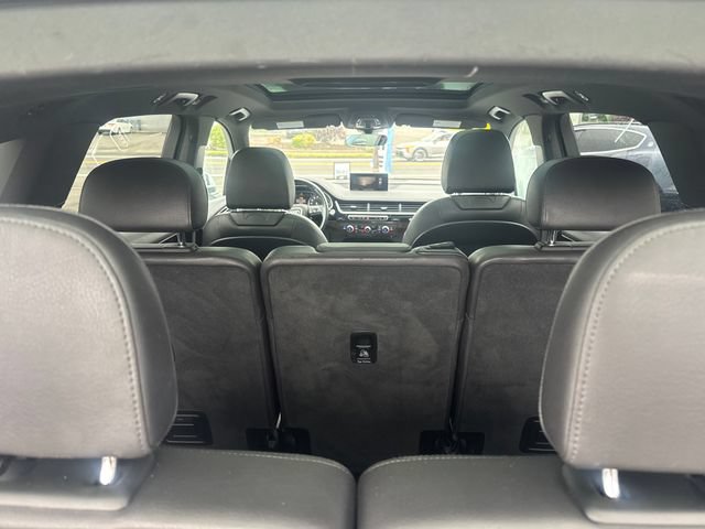 Used 2017 Audi Q7 3.0T Premium Plus w/ Premium Plus Package AWD/4WD image 35