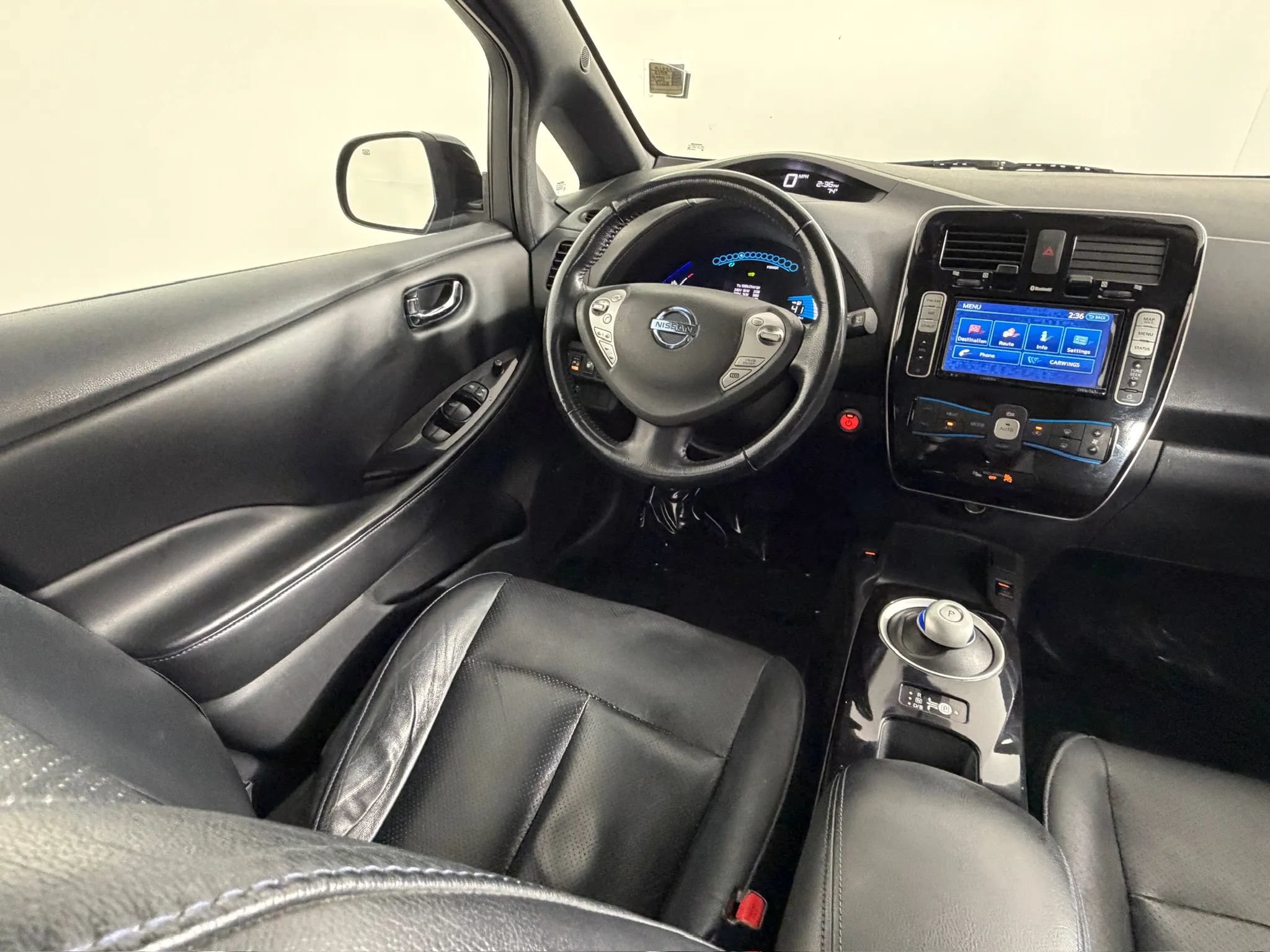 Used 2013 Nissan Leaf SL w/ Premium Pkg FWD image 9