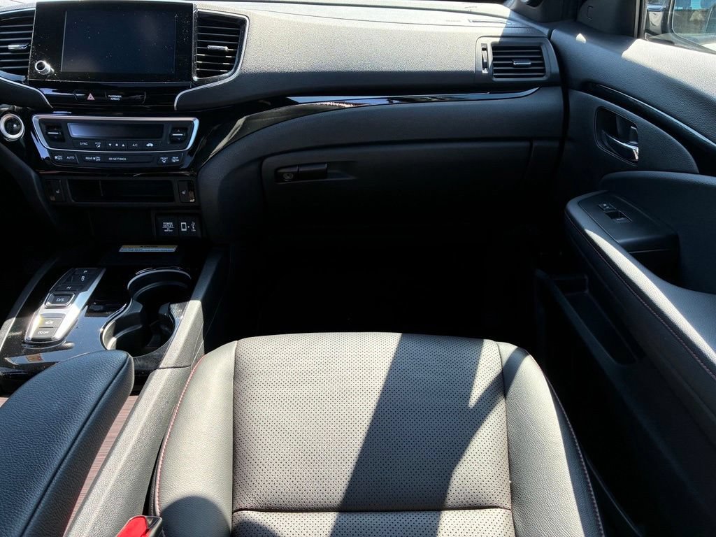 Used 2023 Honda Ridgeline Black Edition image 19