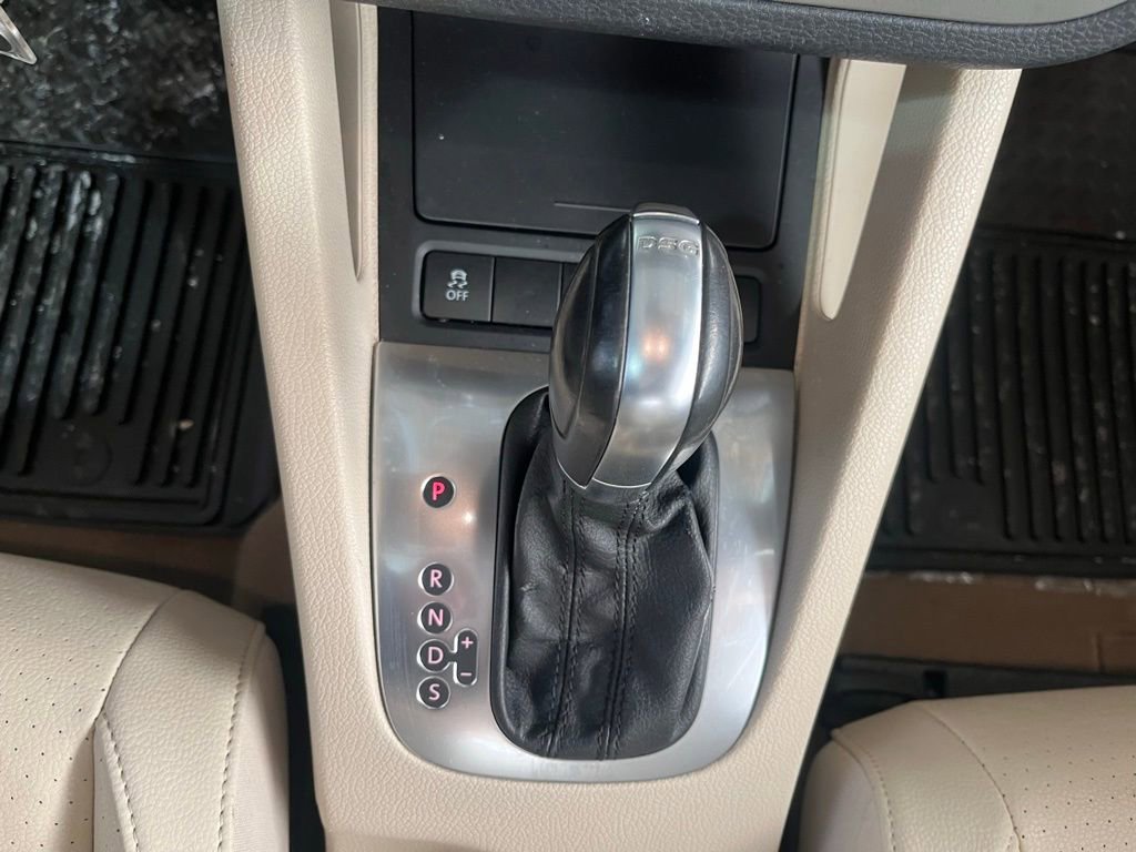 Used 2013 Volkswagen Eos Komfort image 24