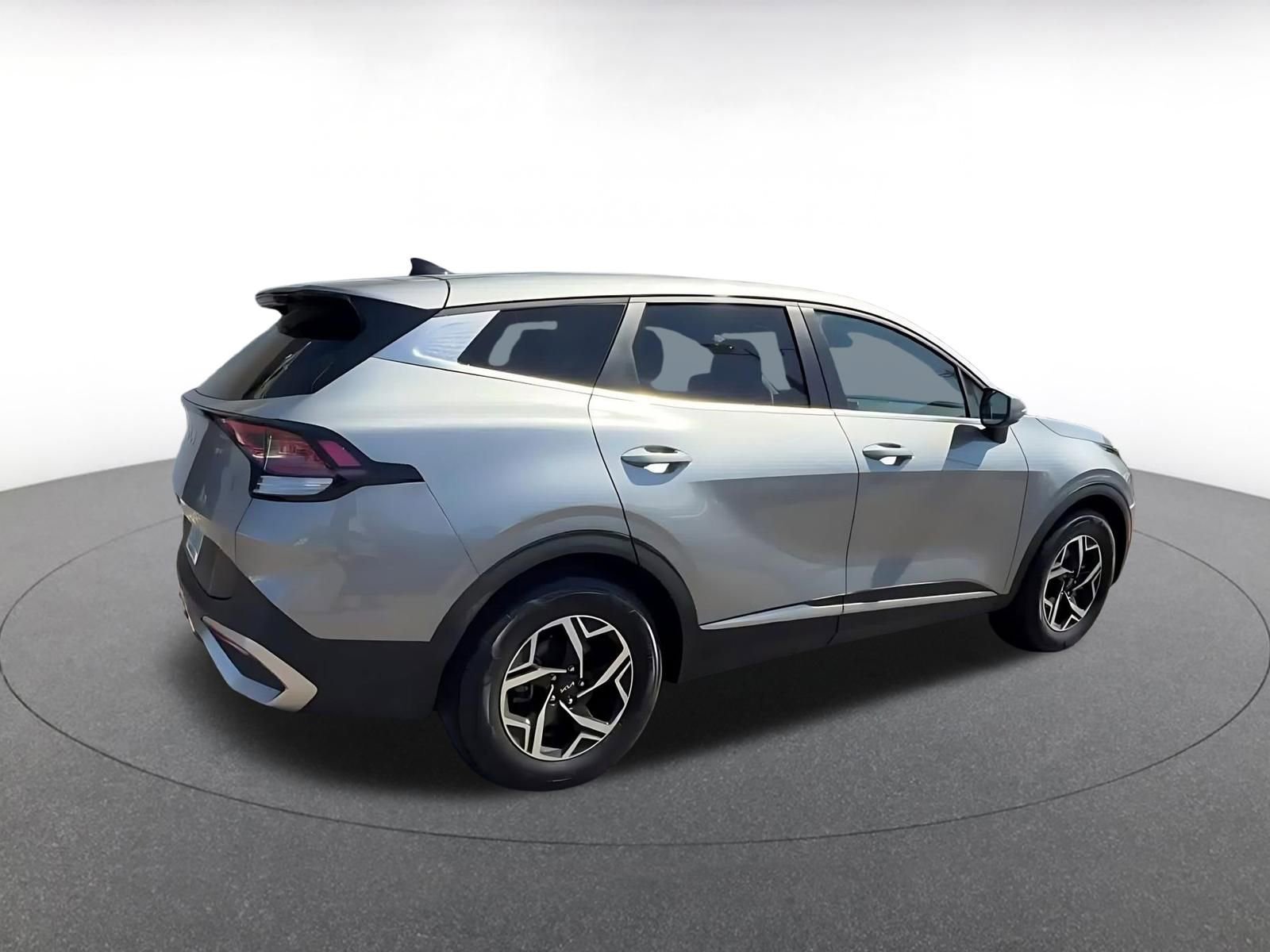 Used 2025 Kia Sportage LX image 15