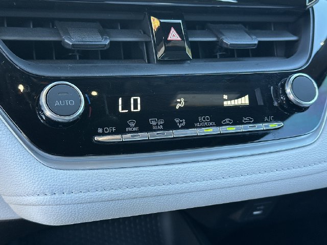 Used 2024 Toyota Corolla SE FWD image 30