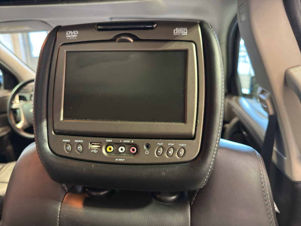 Used 2014 Chevrolet Traverse LT w/ LPO, 'HIT The Road' Package AWD/4WD image 29