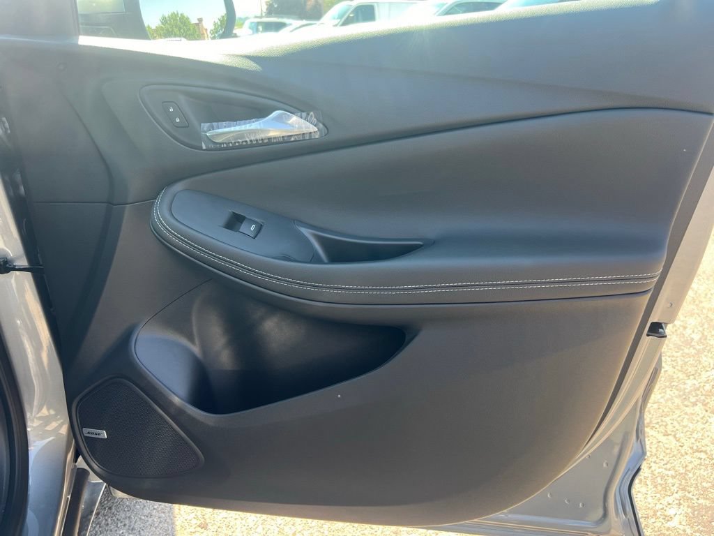 Used 2025 Buick Encore GX Avenir w/ Avenir Technology Package AWD/4WD image 20