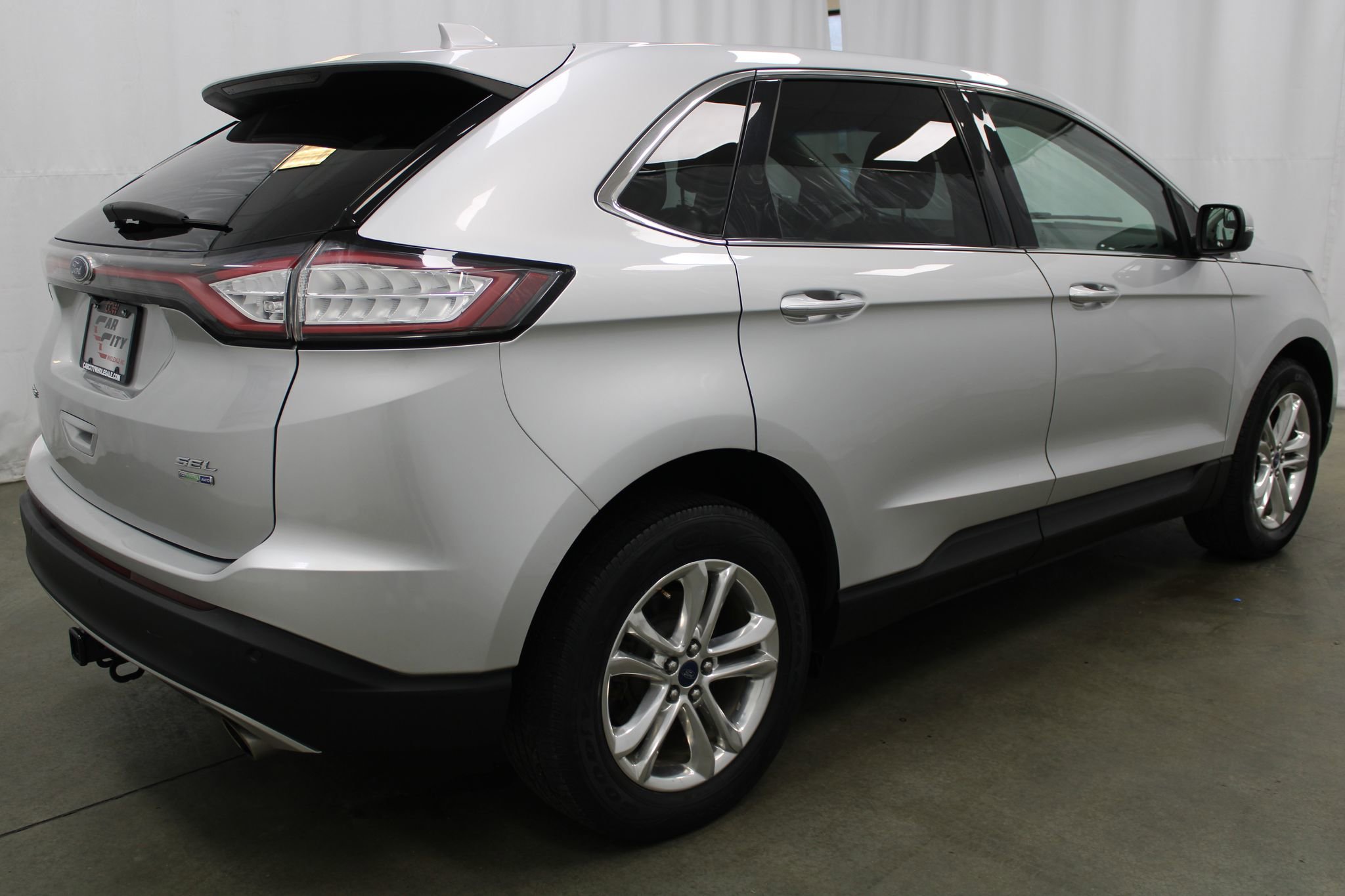 Used 2018 Ford Edge SEL w/ Equipment Group 201A image 4