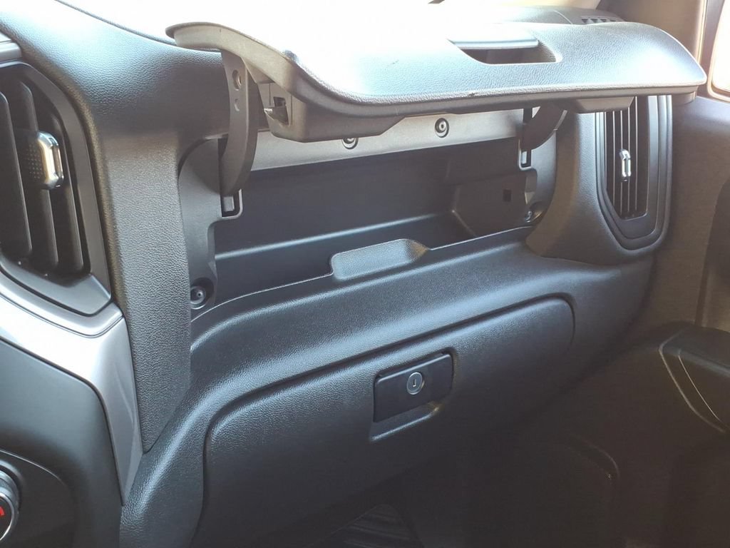 Used 2021 Chevrolet Silverado 1500 Custom AWD/4WD image 23