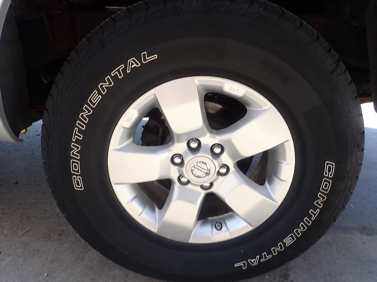 Used 2012 Nissan Frontier SV w/ SV Premium Utility Pkg image 34