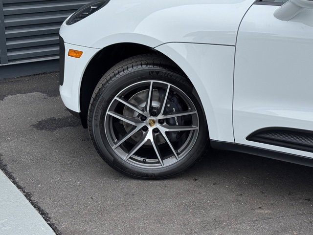New 2026 Porsche Macan image 12