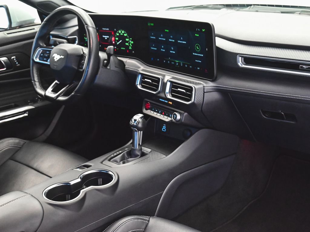 Used 2025 Ford Mustang Premium image 37