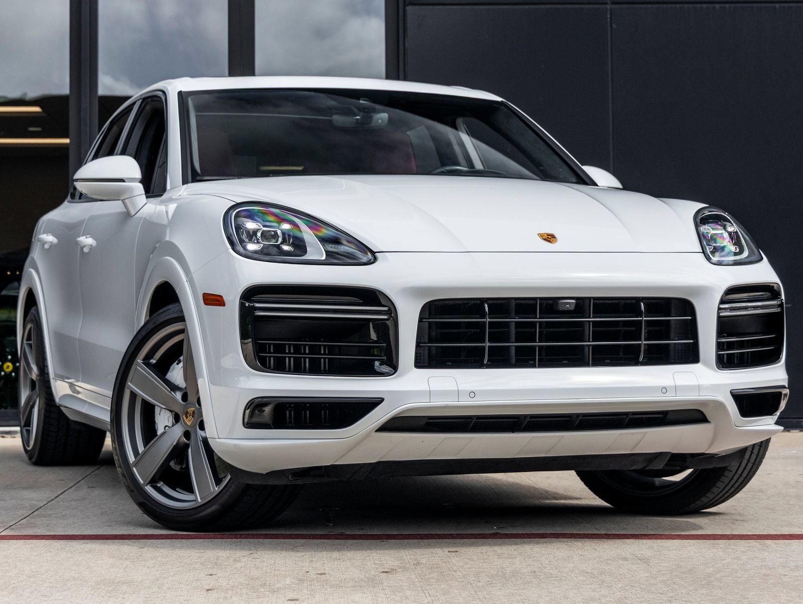 Certified 2023 Porsche Cayenne Turbo AWD/4WD image 6
