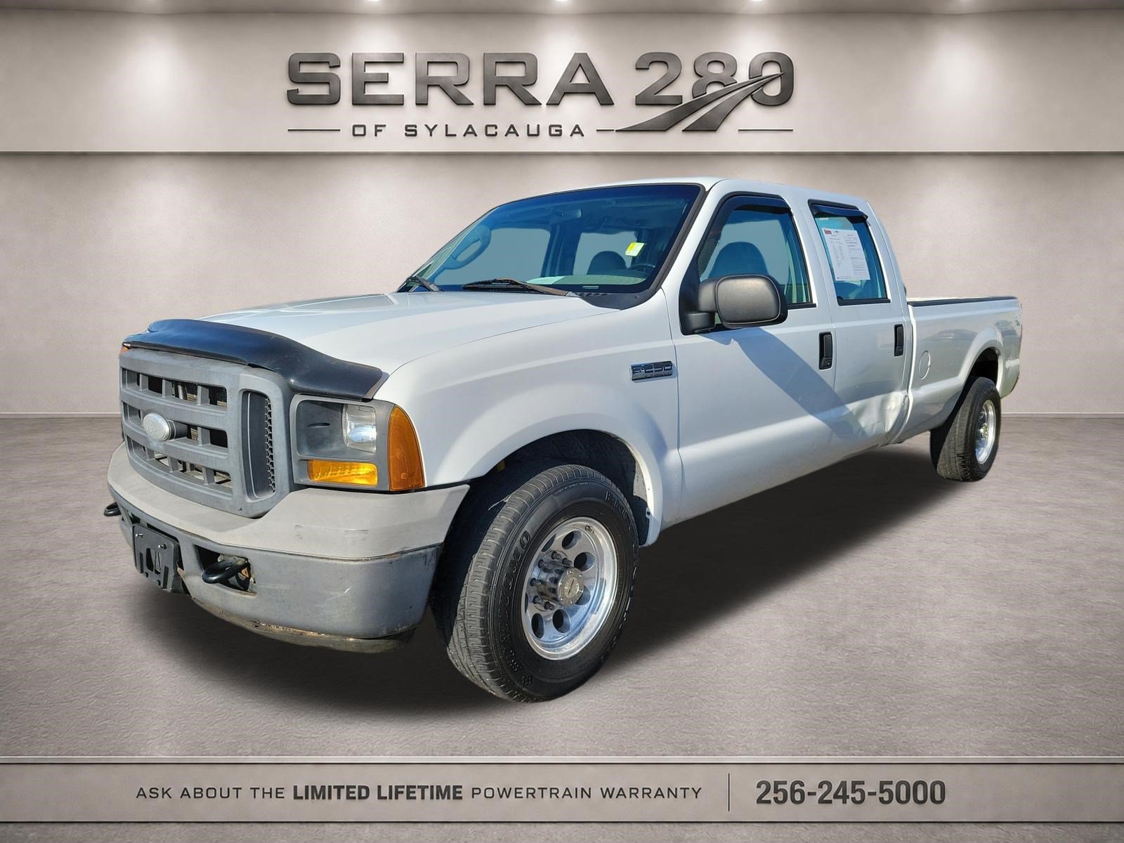 Used 2005 Ford F250 XL RWD image 3