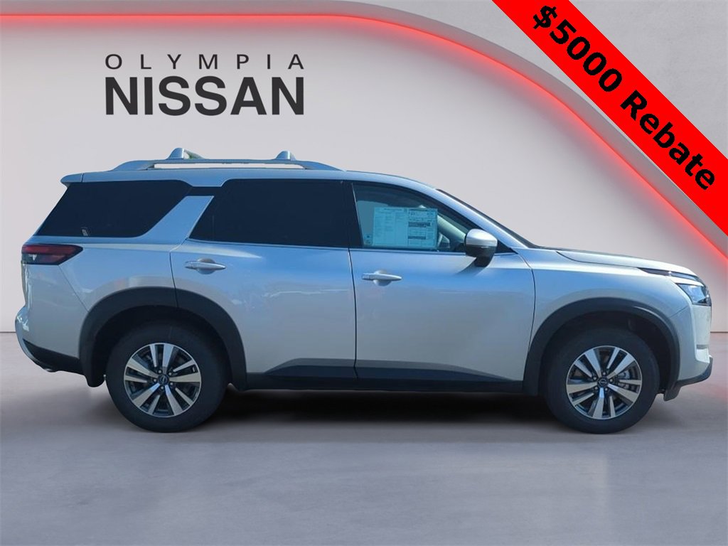 New 2025 Nissan Pathfinder SL w/ Cargo Package image 6
