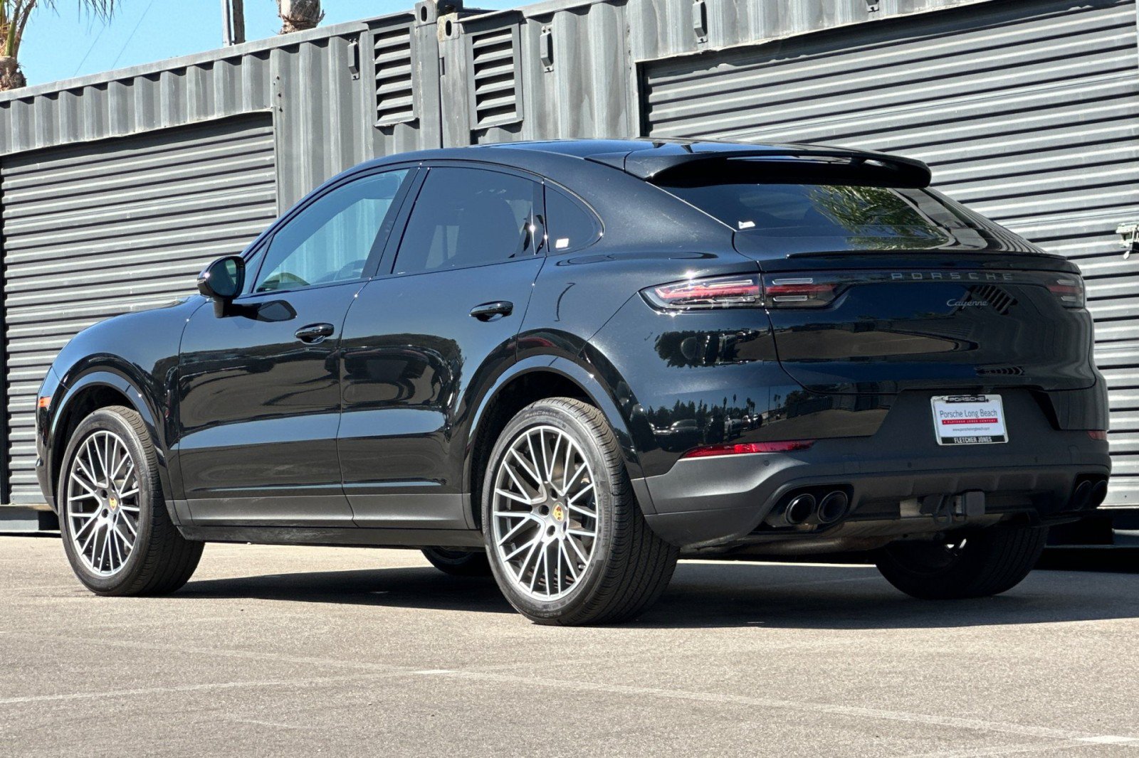 Certified 2023 Porsche Cayenne Platinum Edition AWD/4WD image 3
