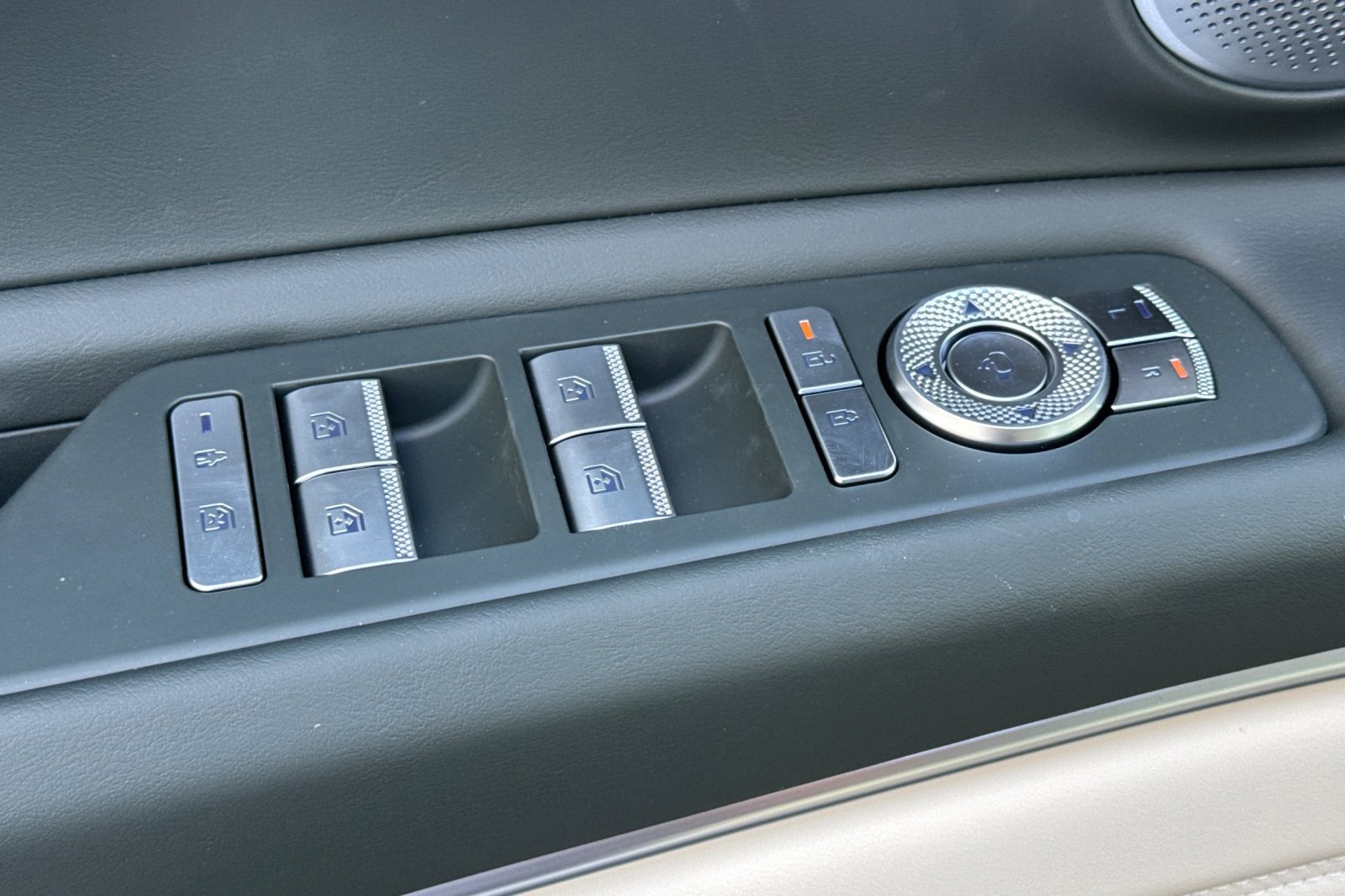 New 2026 Genesis GV80 3.5T Prestige image 11