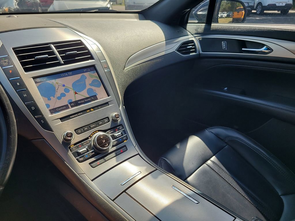 Used 2020 Lincoln MKZ w/ Convenience Package image 19