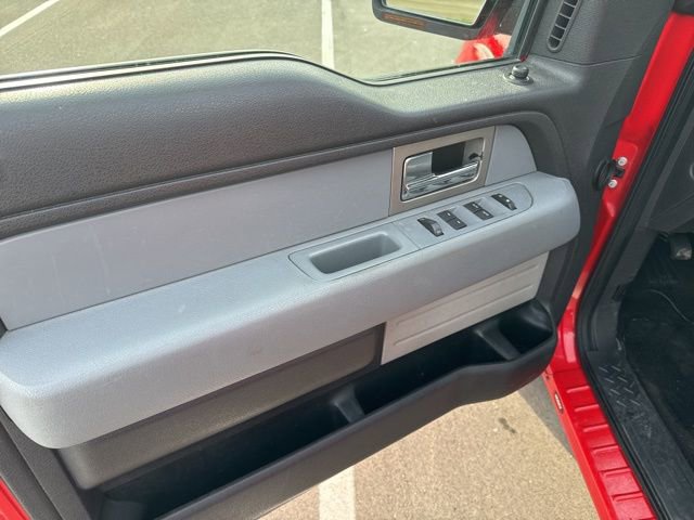 Used 2011 Ford F150 XLT w/ XLT Convenience Pkg image 12