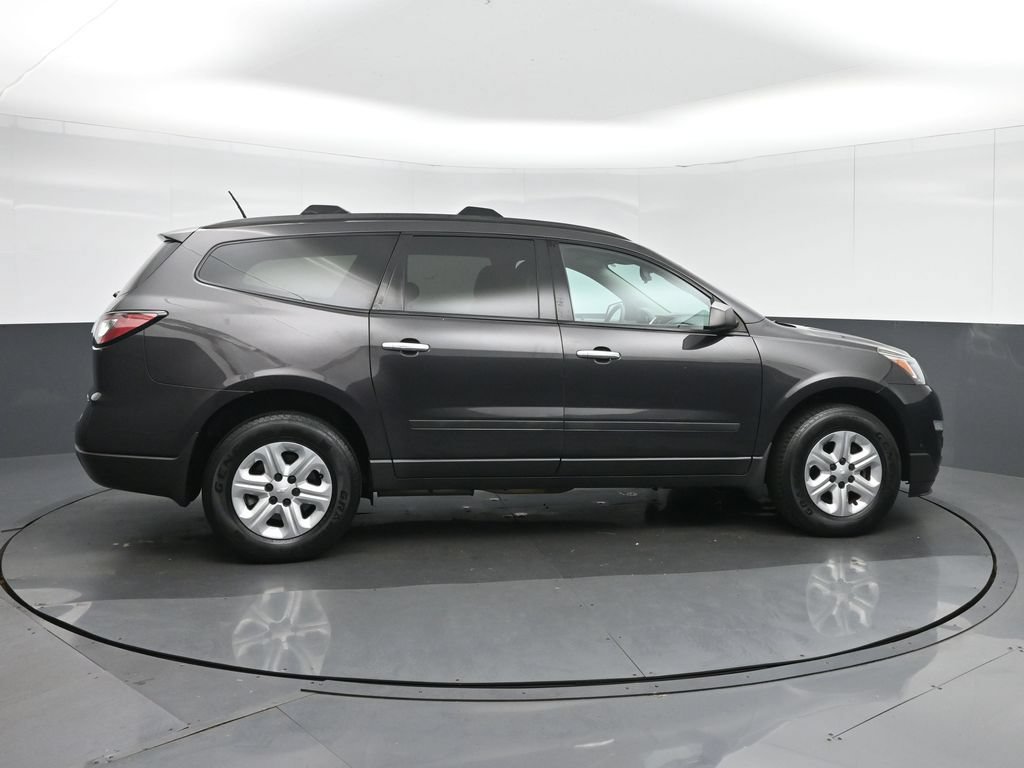 Used 2016 Chevrolet Traverse LS FWD image 8