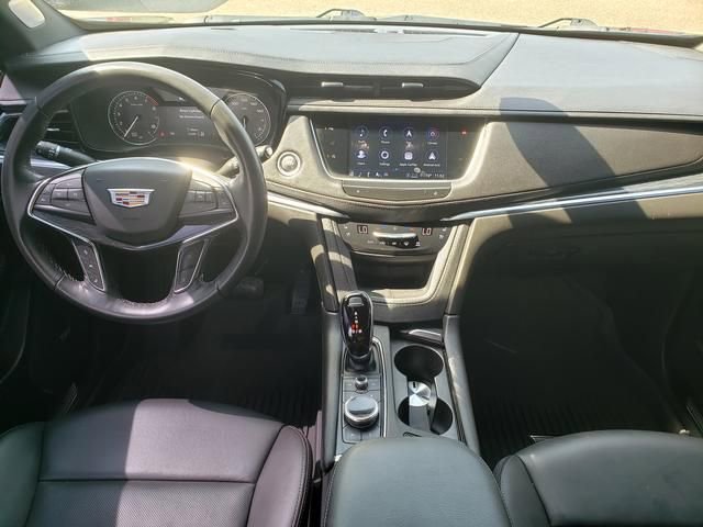 Used 2023 Cadillac XT5 Premium Luxury w/ LPO, Floor Liner Package AWD/4WD image 17