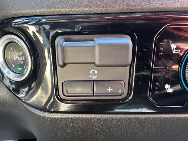 Used 2025 Chevrolet Silverado 2500 LT w/ Convenience Package AWD/4WD image 26