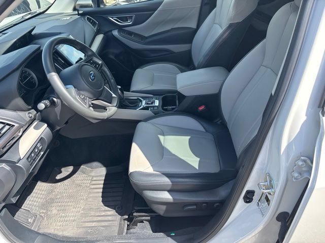 Used 2023 Subaru Forester Limited AWD/4WD image 5