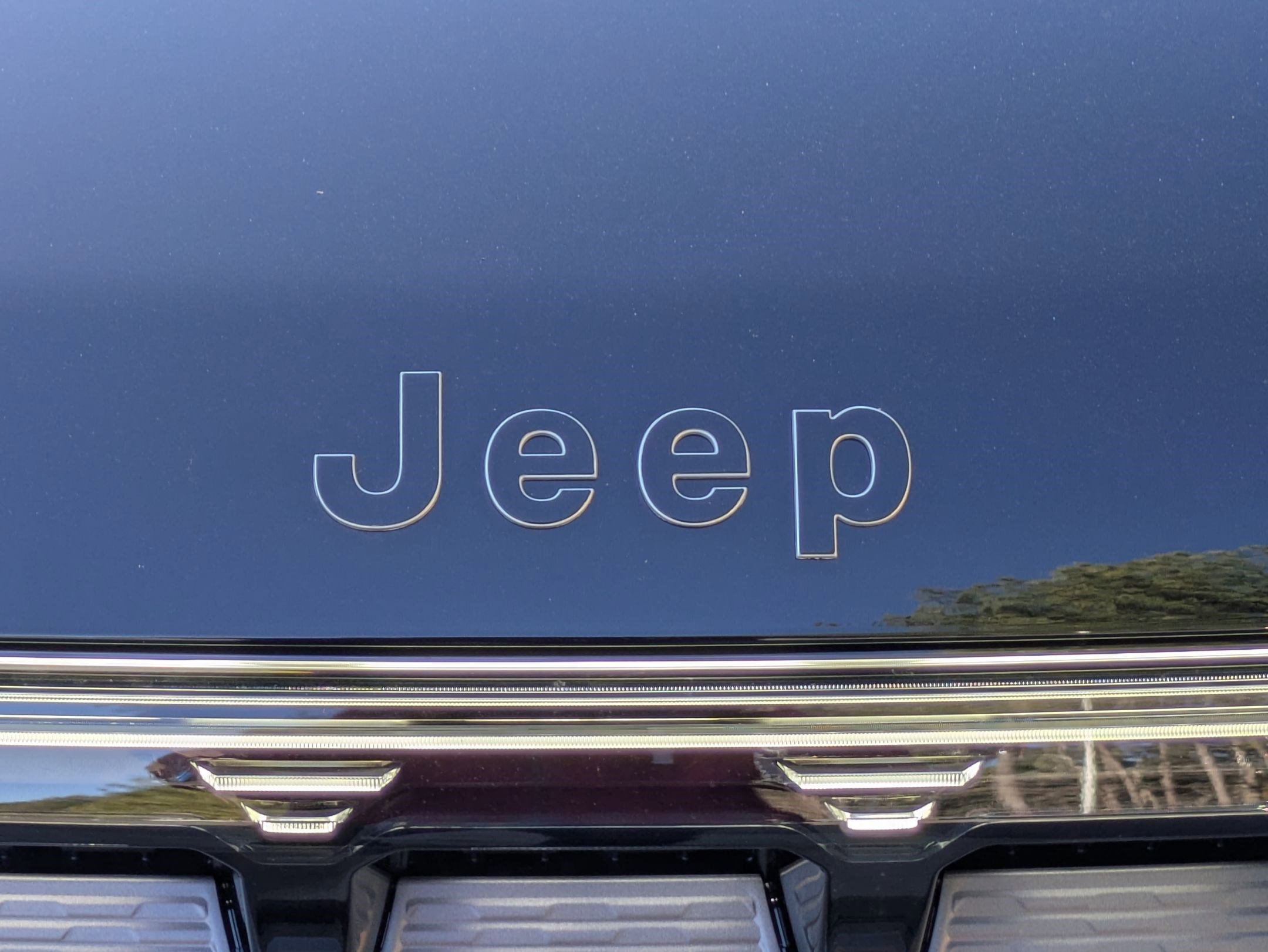 New 2026 Jeep Grand Wagoneer L Summit w/ Rear Seat Video Group I image 34