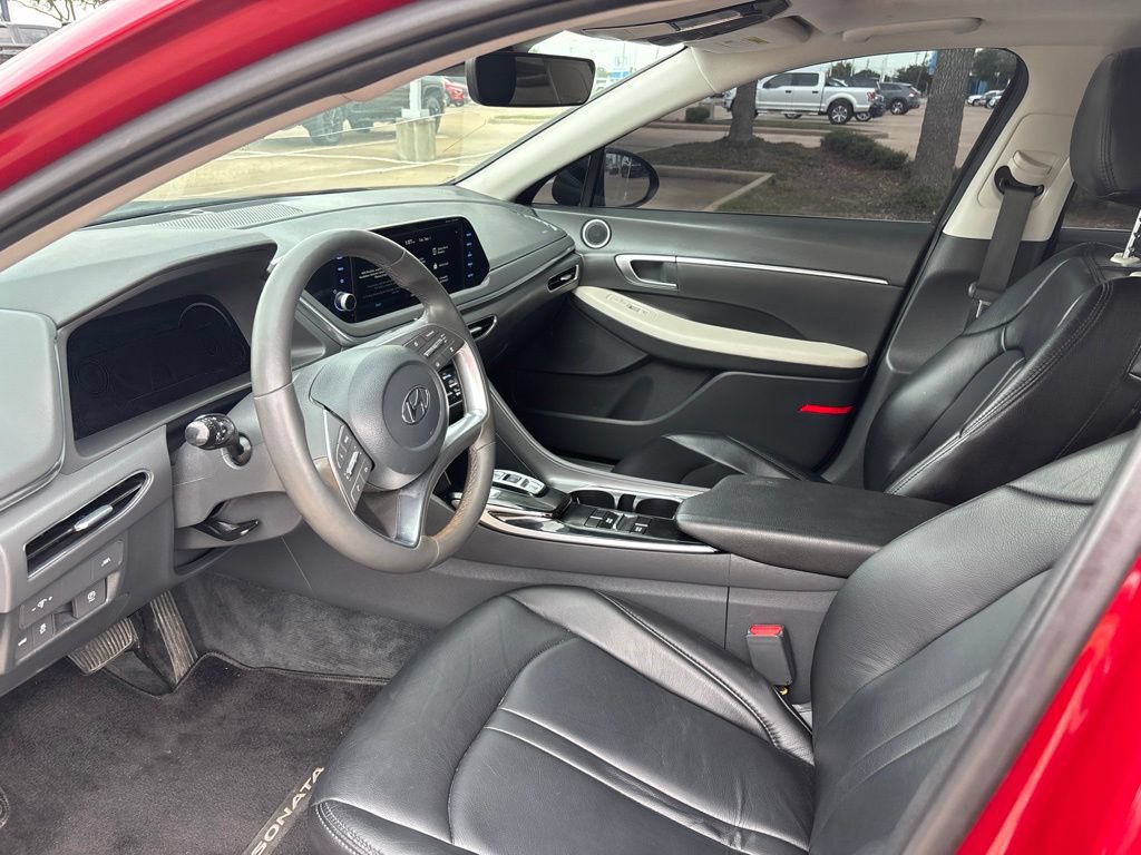 Used 2023 Hyundai Sonata SEL w/ Convenience Package FWD image 9