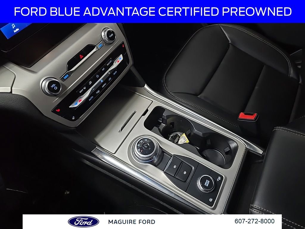 Used 2023 Ford Explorer XLT w/ Equipment Group 202A AWD/4WD image 31