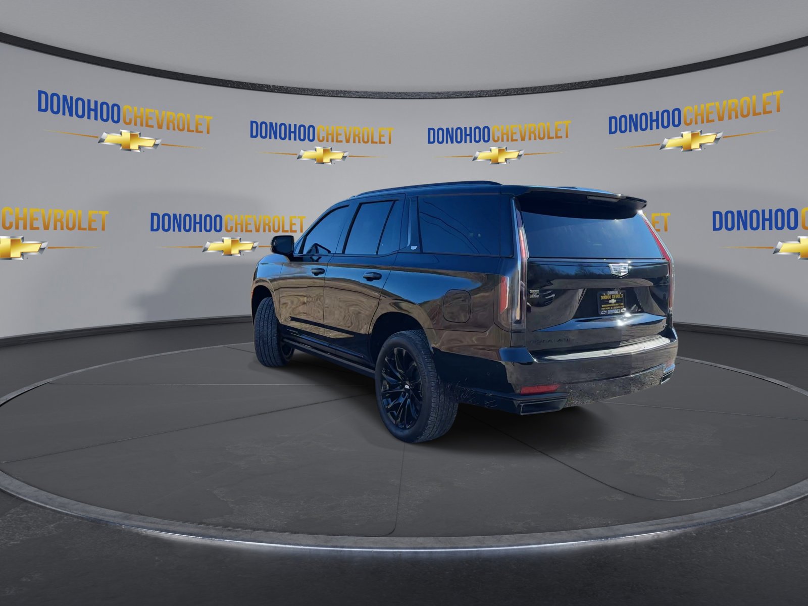 Used 2024 Cadillac Escalade Sport Platinum w/ LPO, ONYX Package image 10