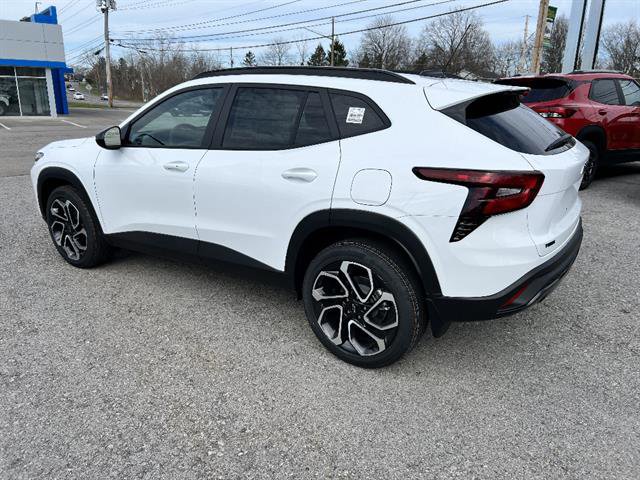 New 2026 Chevrolet Trax RS image 3