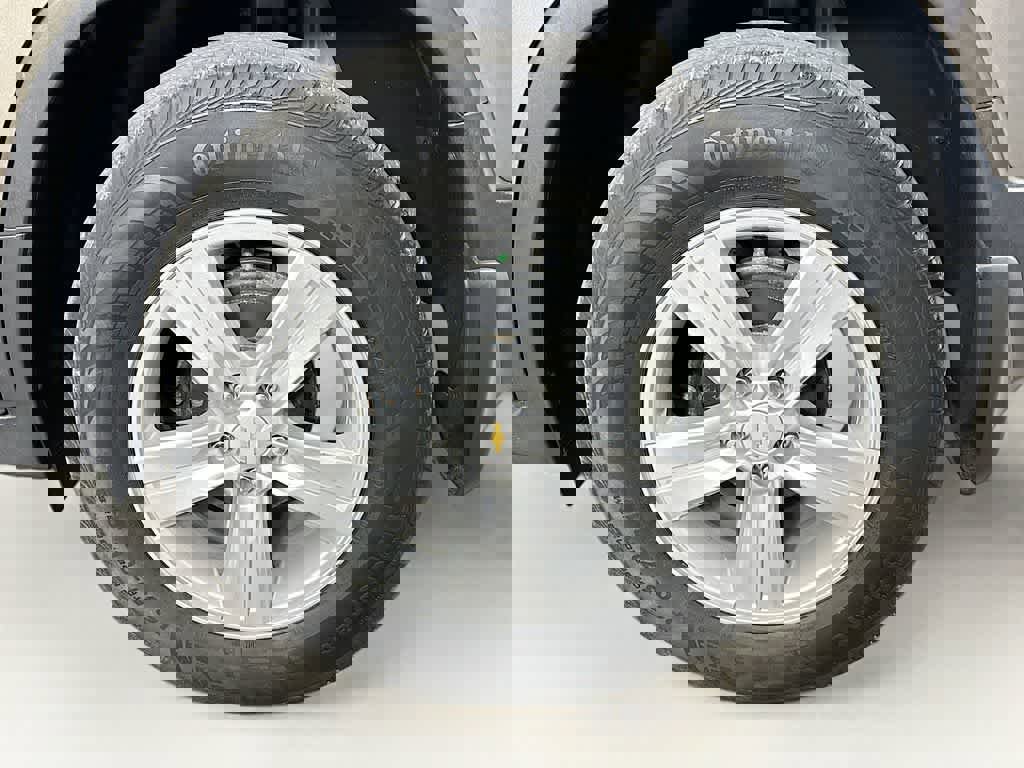 Used 2021 Chevrolet Trax LT w/ Driver Confidence Package image 8