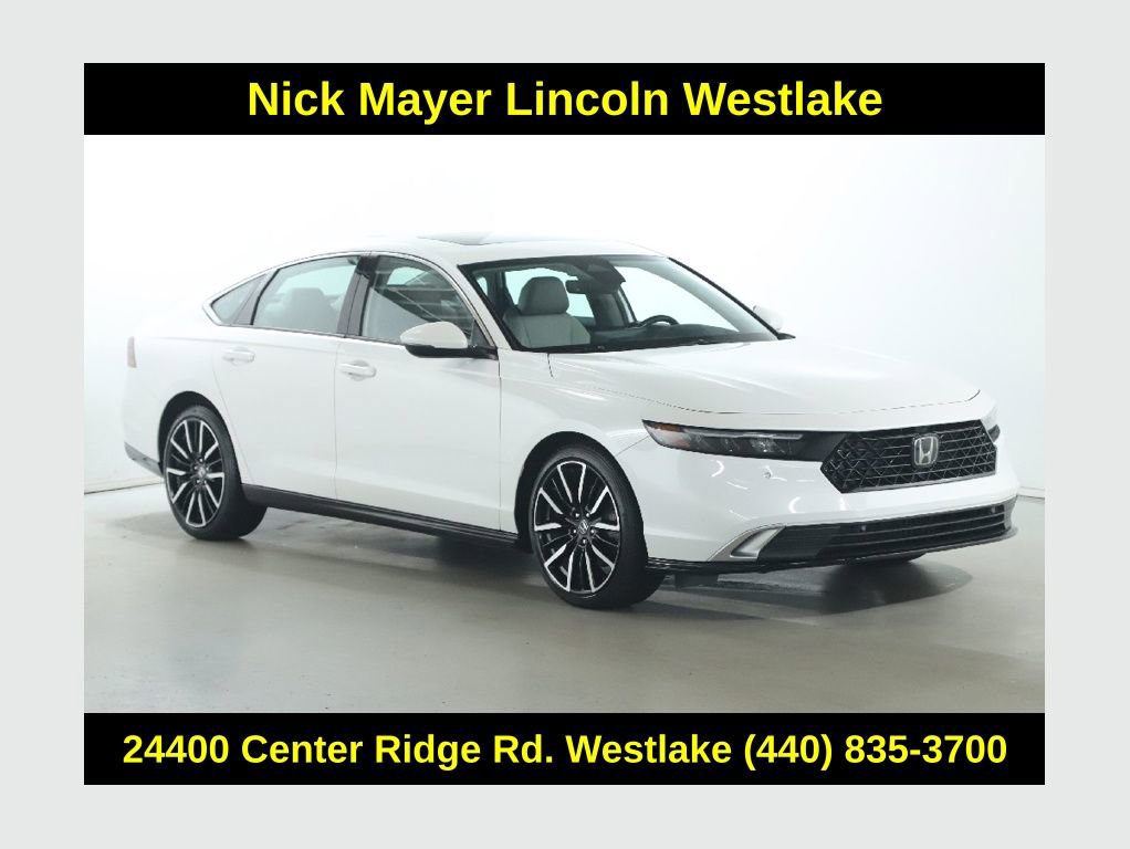 Used 2025 Honda Accord Touring image 1