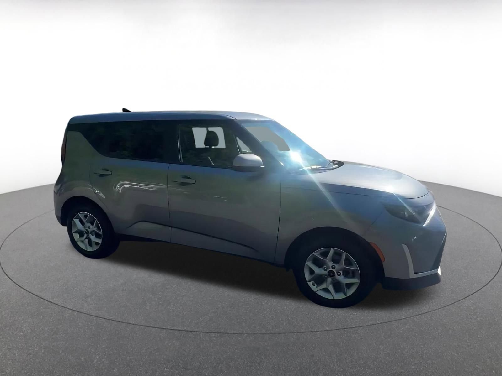 Used 2025 Kia Soul LX w/ LX Technology Package FWD video 2