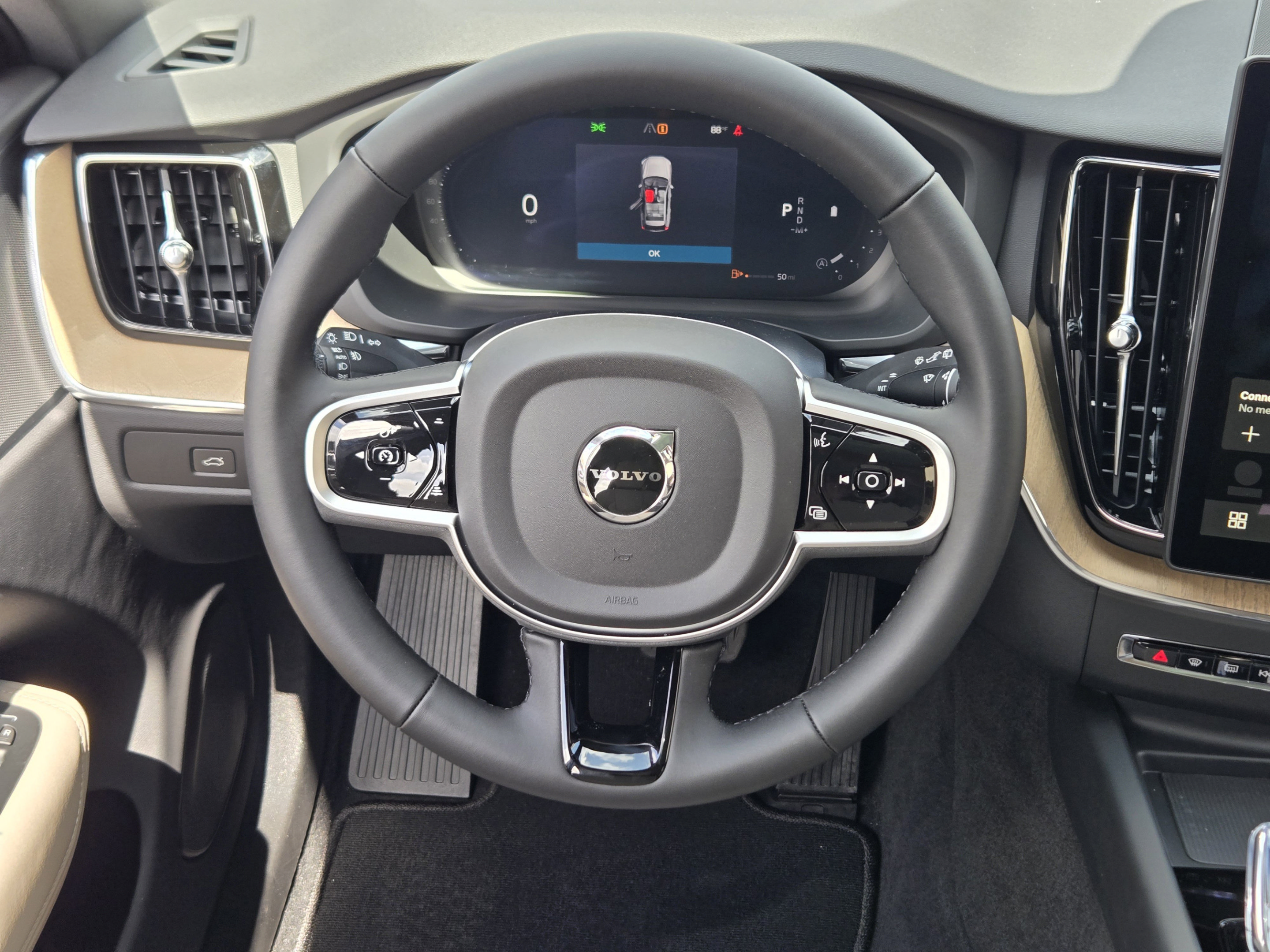 Used 2026 Volvo XC60 B5 Plus w/ Protection Package Premier AWD/4WD image 21
