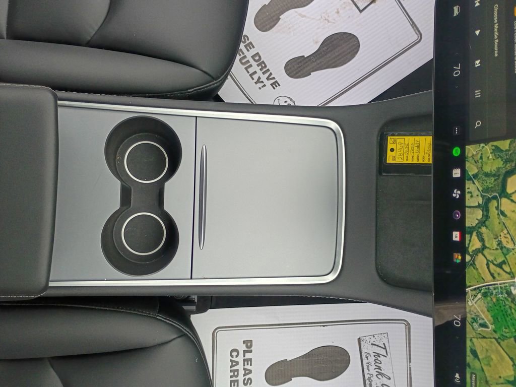 Used 2025 Tesla Model Y Long Range image 25