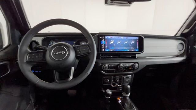 Used 2024 Jeep Wrangler Unlimited w/ Convenience Group AWD/4WD image 17