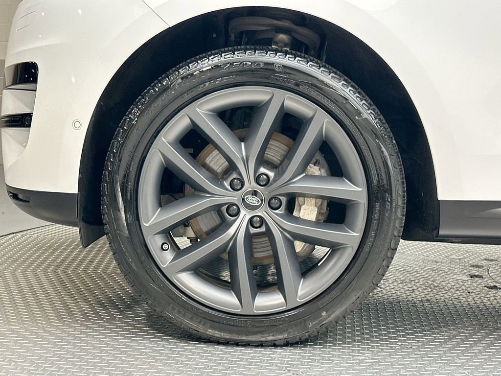 Certified 2024 Land Rover Range Rover Sport SE image 17