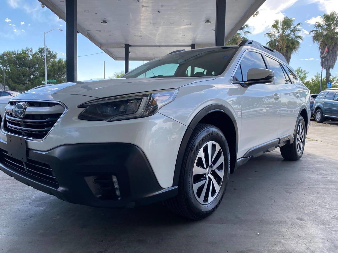 Used 2020 Subaru Outback Premium AWD/4WD image 14