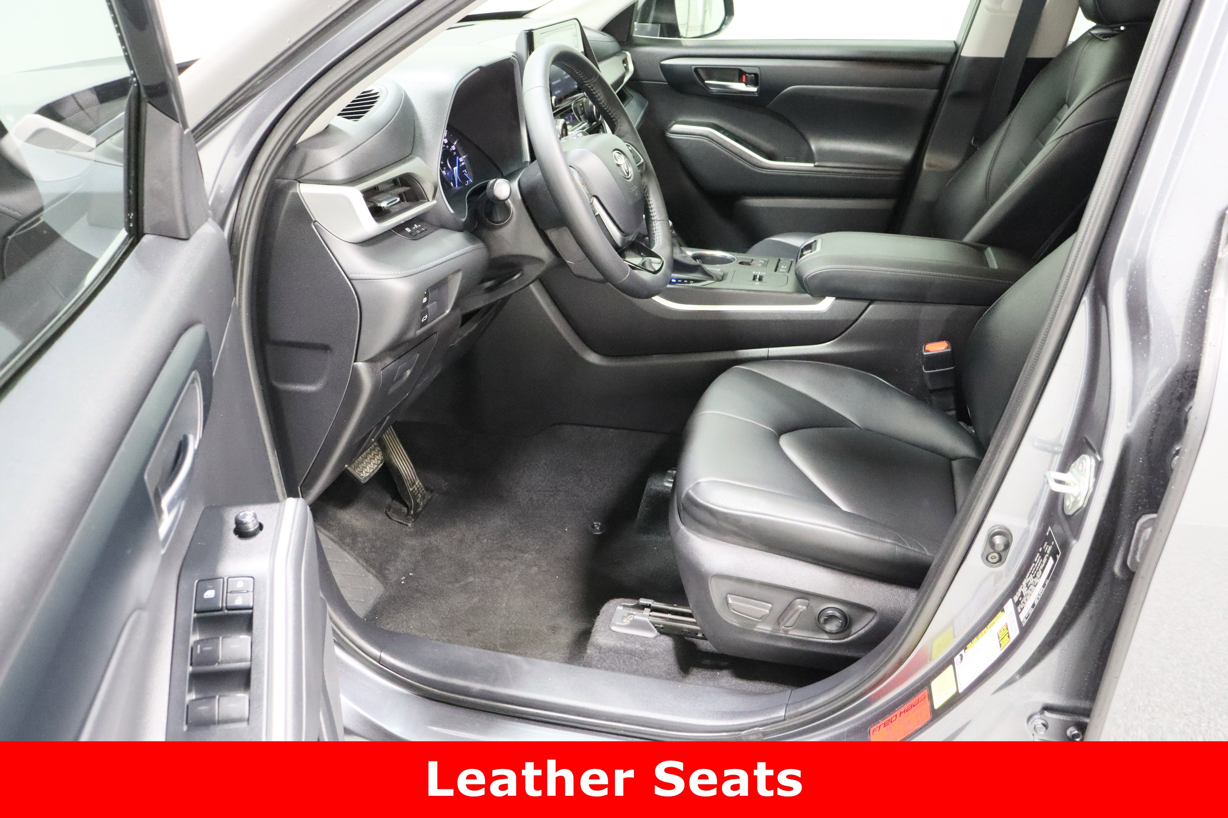 Used 2020 Toyota Highlander XLE image 14