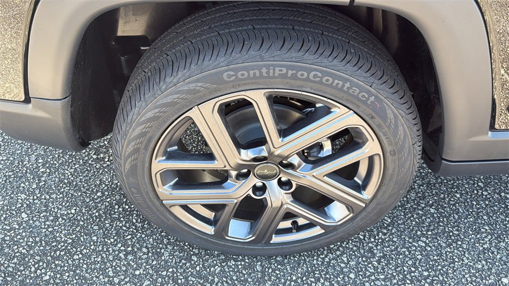 New 2026 Jeep Compass Limited image 10