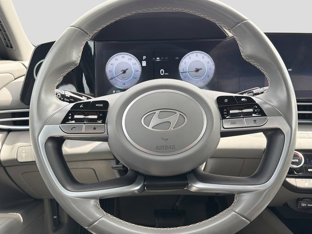 Certified 2024 Hyundai Elantra SEL w/ Convenience Package FWD image 19