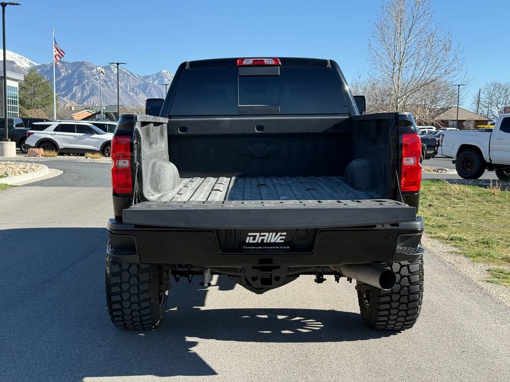 Used 2019 Chevrolet Silverado 2500 LTZ w/ Duramax Plus Package AWD/4WD image 12