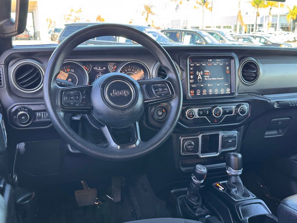 Used 2018 Jeep Wrangler Unlimited Sport image 28