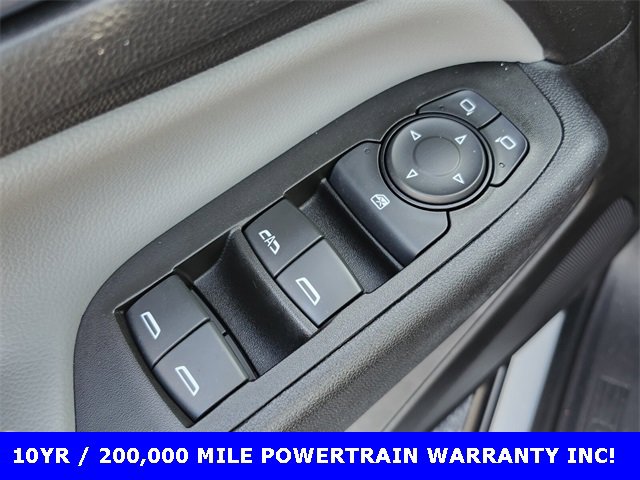 Used 2020 Chevrolet Equinox LS w/ LS Convenience Package image 29