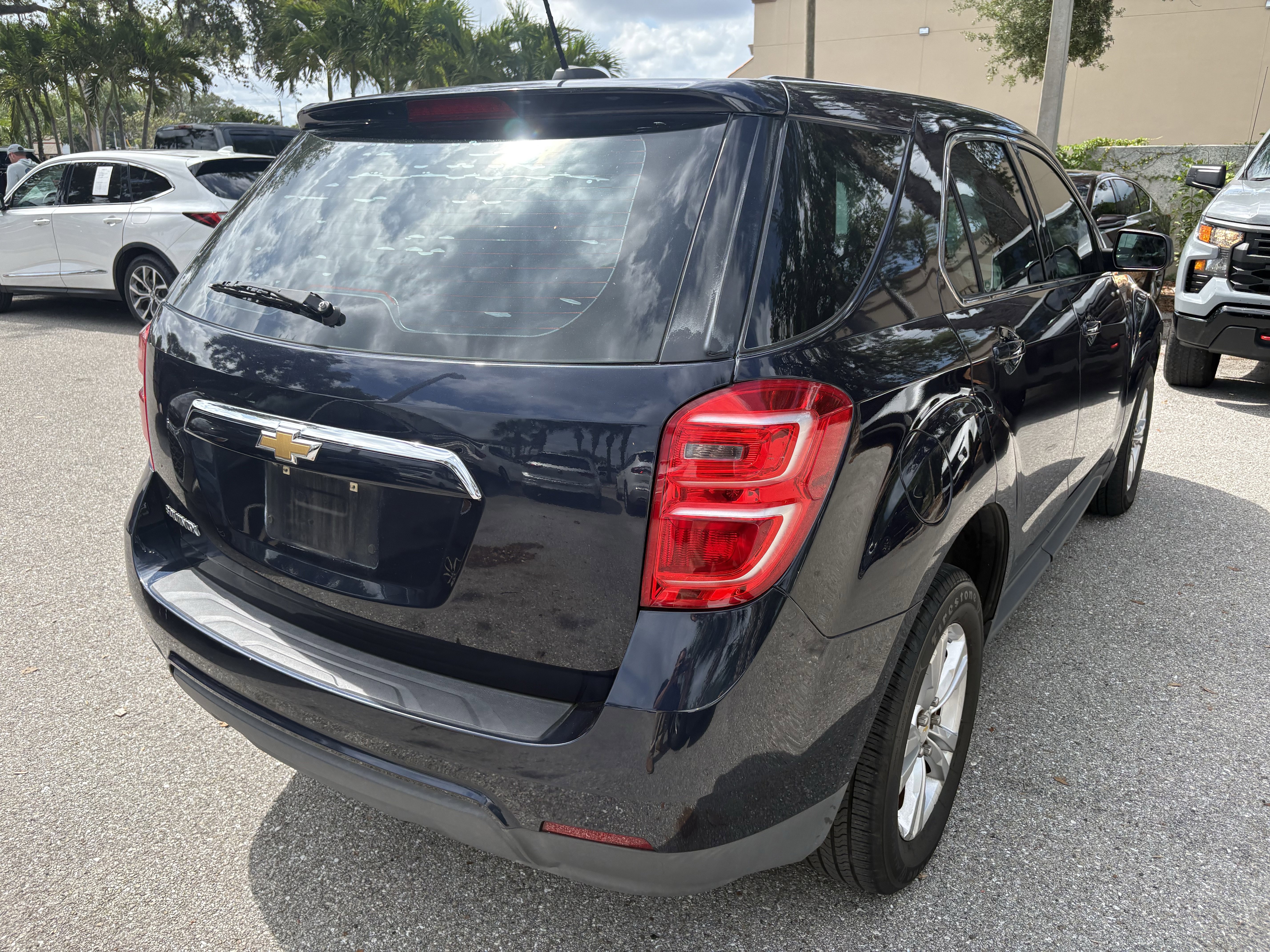 Used 2017 Chevrolet Equinox LS FWD image 7