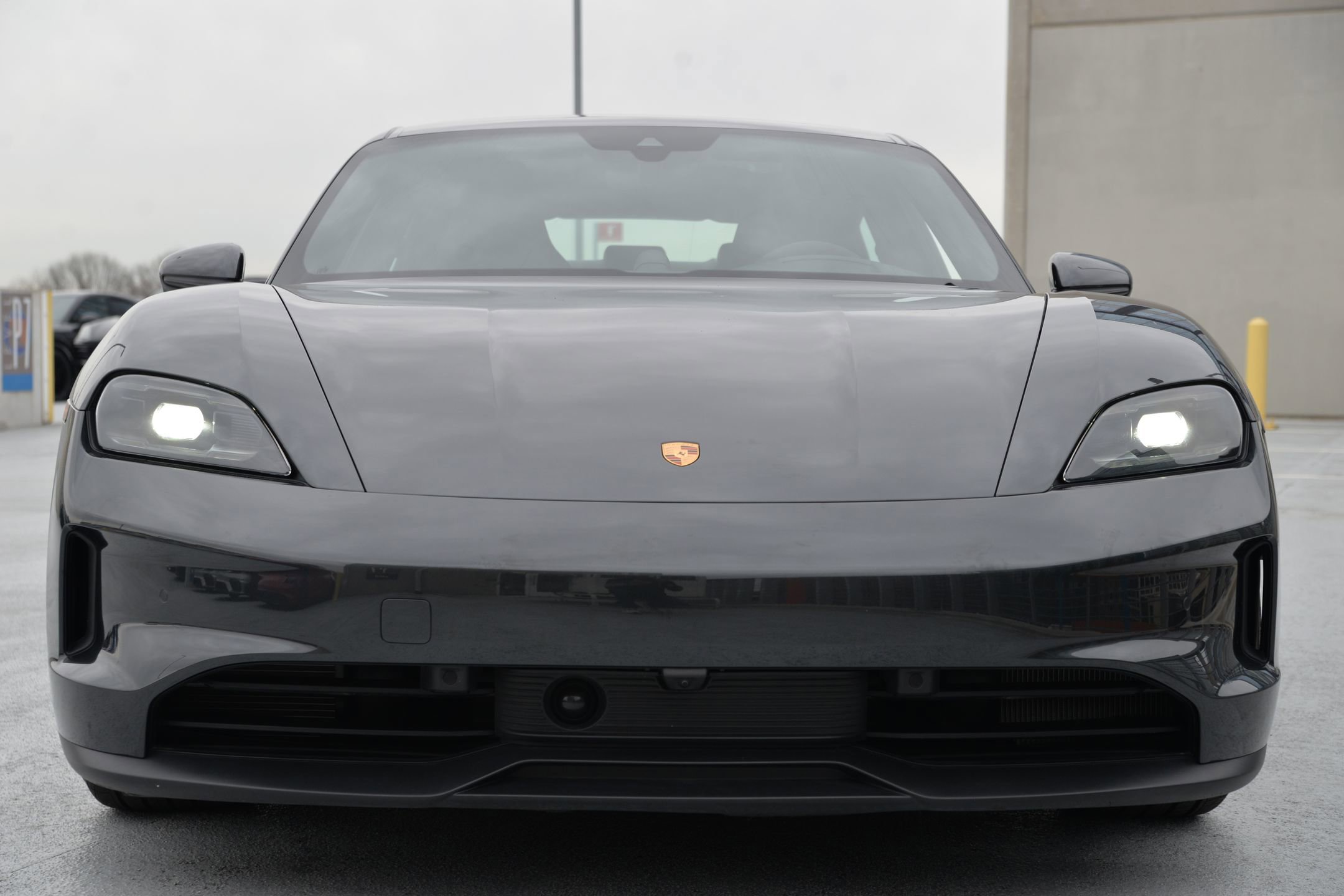 Certified 2025 Porsche Taycan 4S image 10