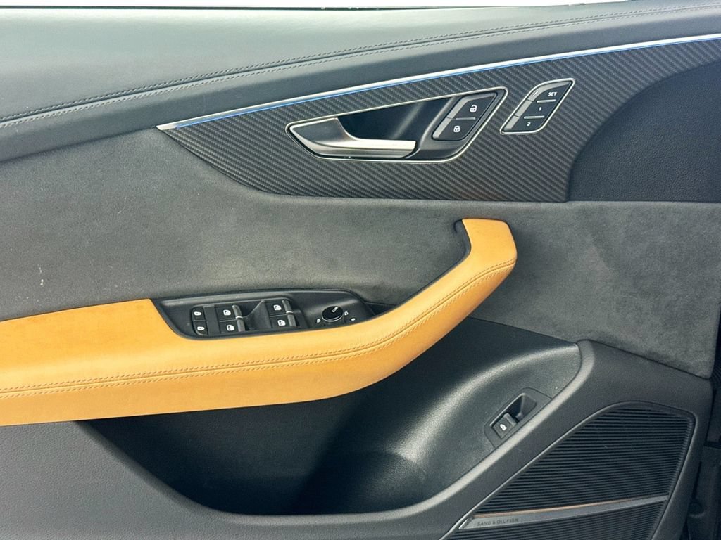 Used 2023 Audi RS Q8 AWD/4WD image 18